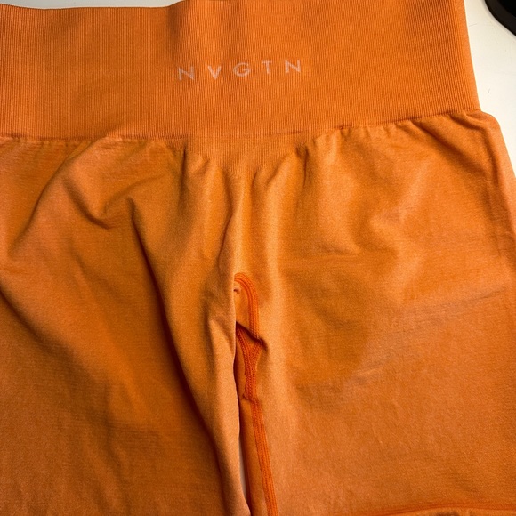 Sunset orange seamless pro nvgtn shorts - Picture 4 of 5